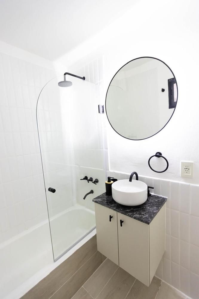 Baño con mampara